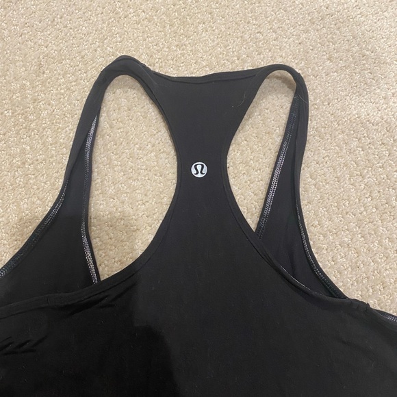 Lululemon Active Tank in Black - Picture 2 of 3